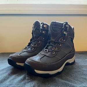 Women's Snow Sneakers with Arctic Grip, Mid Lace-Up | size 8w